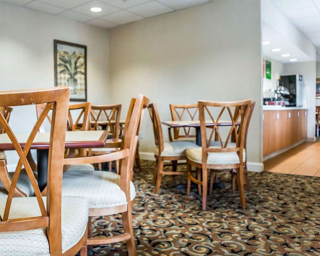 Hotel Baymont By Wyndham Bonita Springs Restaurant foto